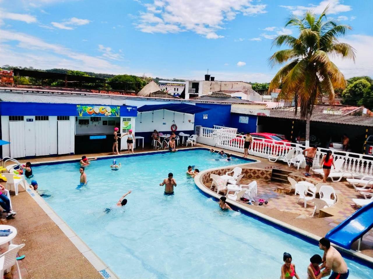 Hotel San Nicolas Plaza ميلغار المظهر الخارجي الصورة
