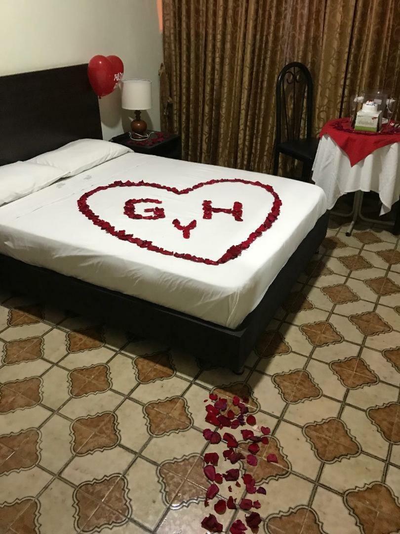 Hotel San Nicolas Plaza ميلغار المظهر الخارجي الصورة