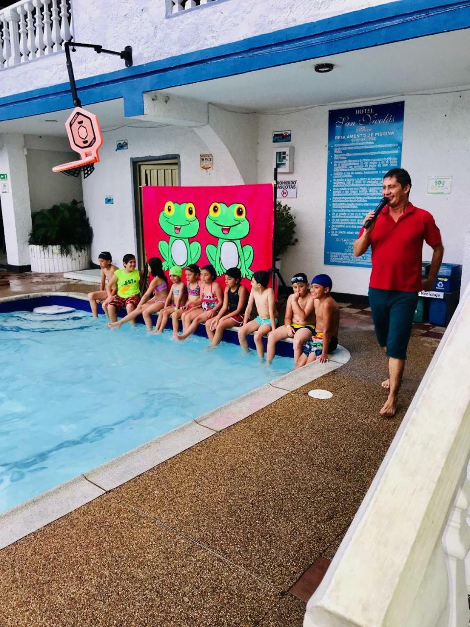 Hotel San Nicolas Plaza ميلغار المظهر الخارجي الصورة